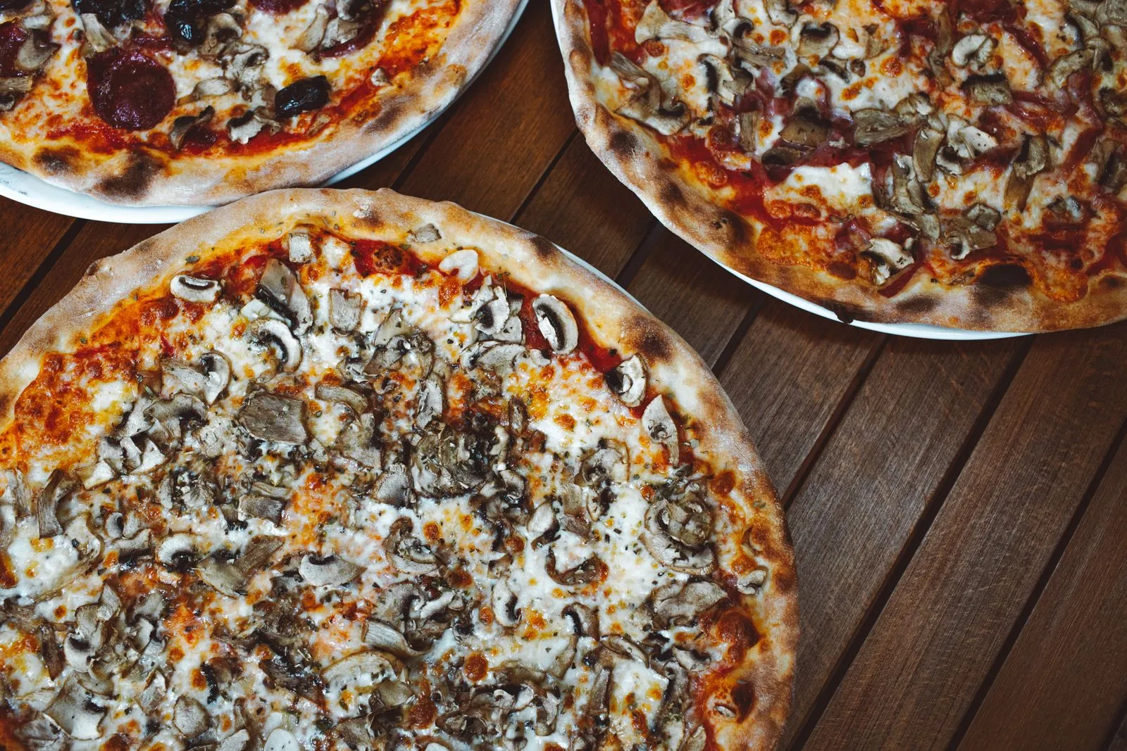 How to Choose Pizza for Sharing